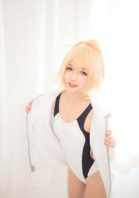 《老师请抱我》在线观看_4K高清在线